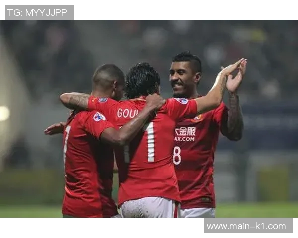 恒大与东方的巅峰对决谁将赢得这场足球盛宴的荣耀与胜利 恒大与东方的巅峰对决谁将赢得这场足球盛宴的荣耀与胜利